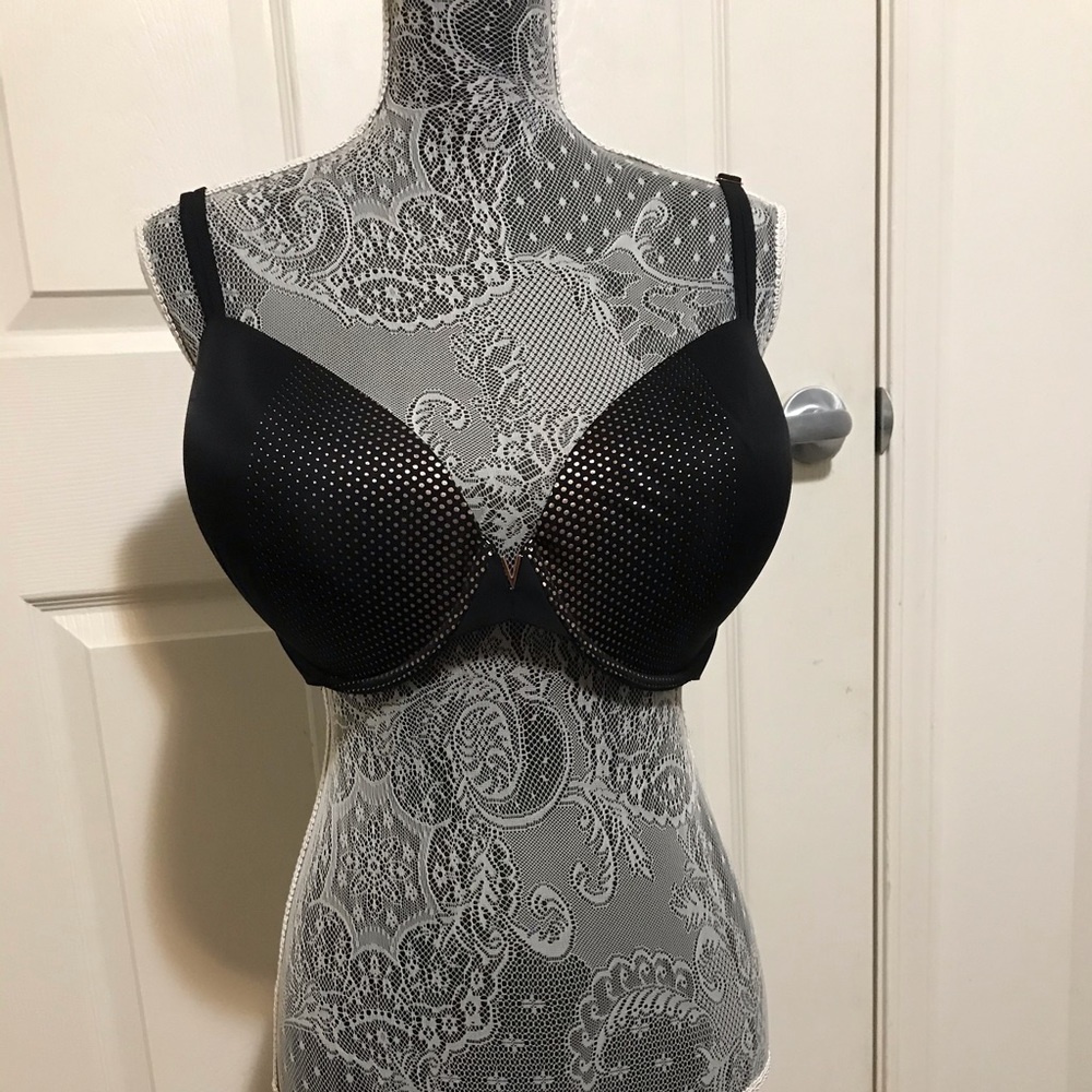 Black with rose gold detail Victoria’s Secret bra